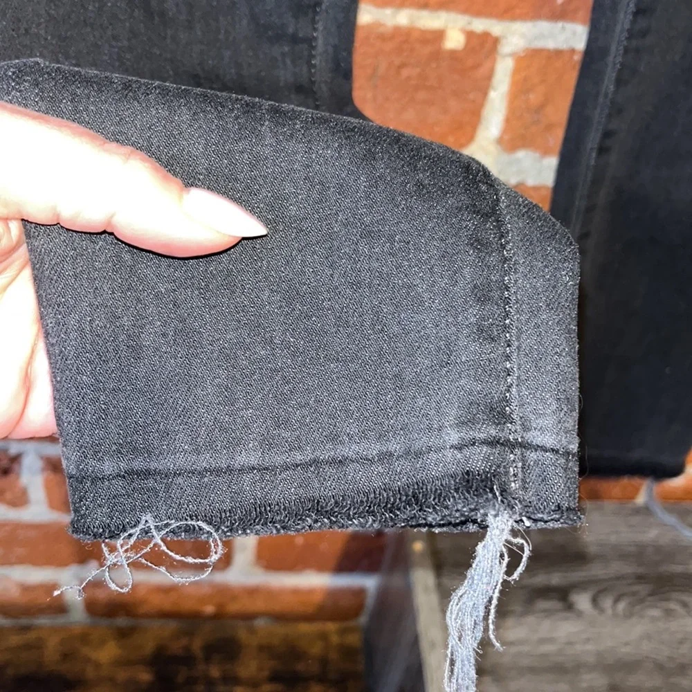 Joe’s Jeans Distressed Stretch Skinny Black, Size 29 - Picture 4 of 10